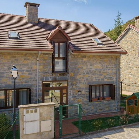 Casa Con Jardin En Hecho Villa Exteriör bild