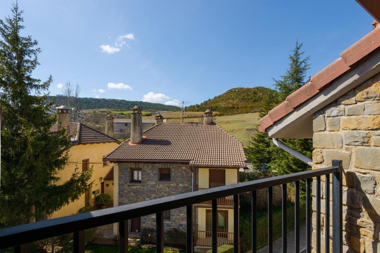 Casa Con Jardin En Hecho Villa Exteriör bild